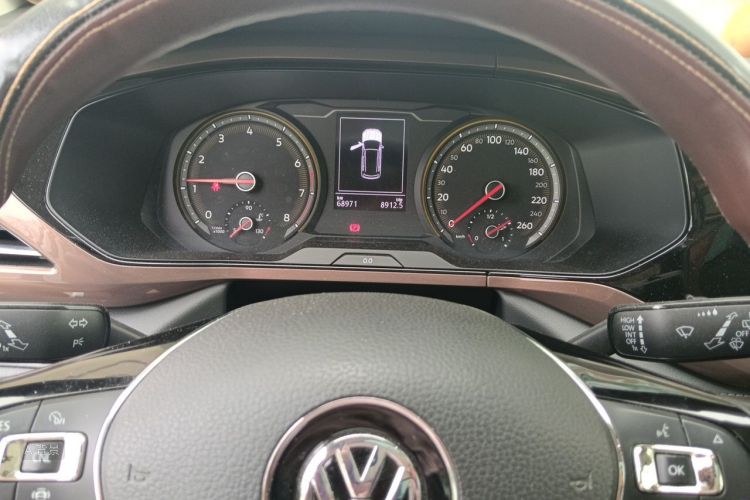 Volkswagen Tharu 2019 car image #13