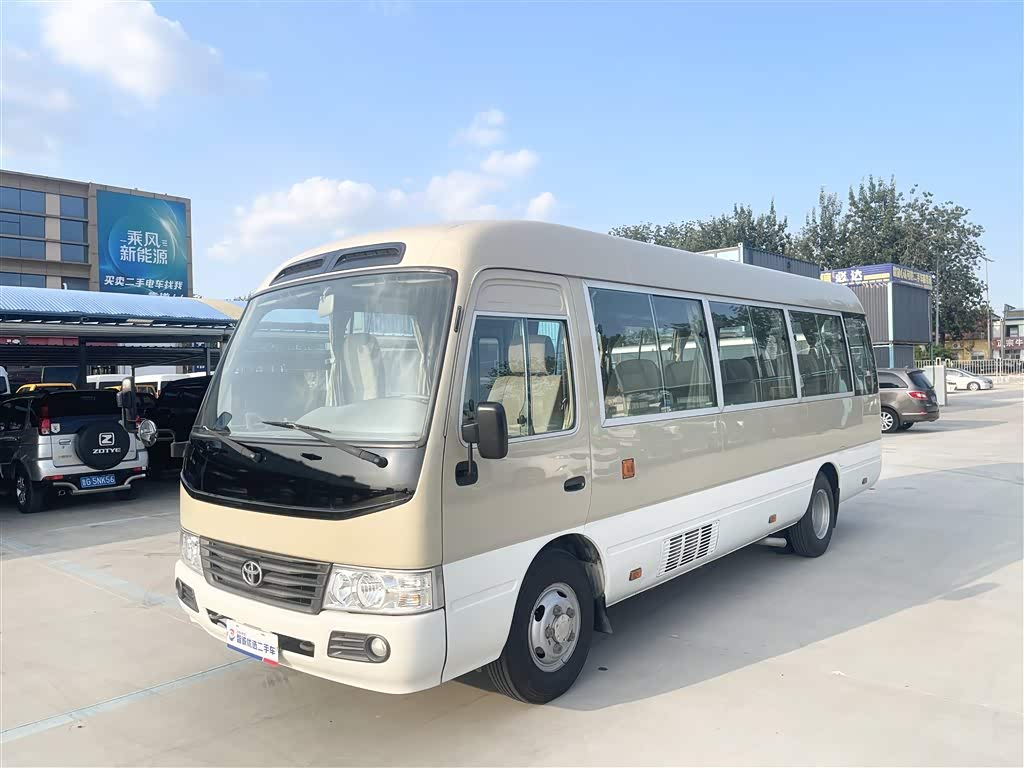 Toyota Coaster 2015 imagen de coche 