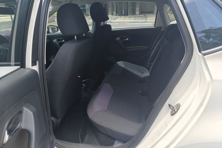 Volkswagen Polo 2017 #11 Volkswagen Polo 2017 car image #11