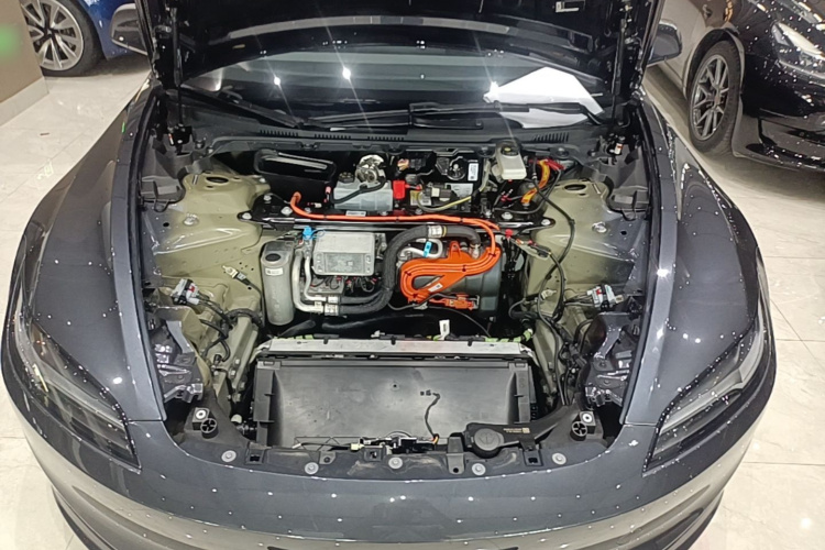 Tesla Model 3 2025 car image #20