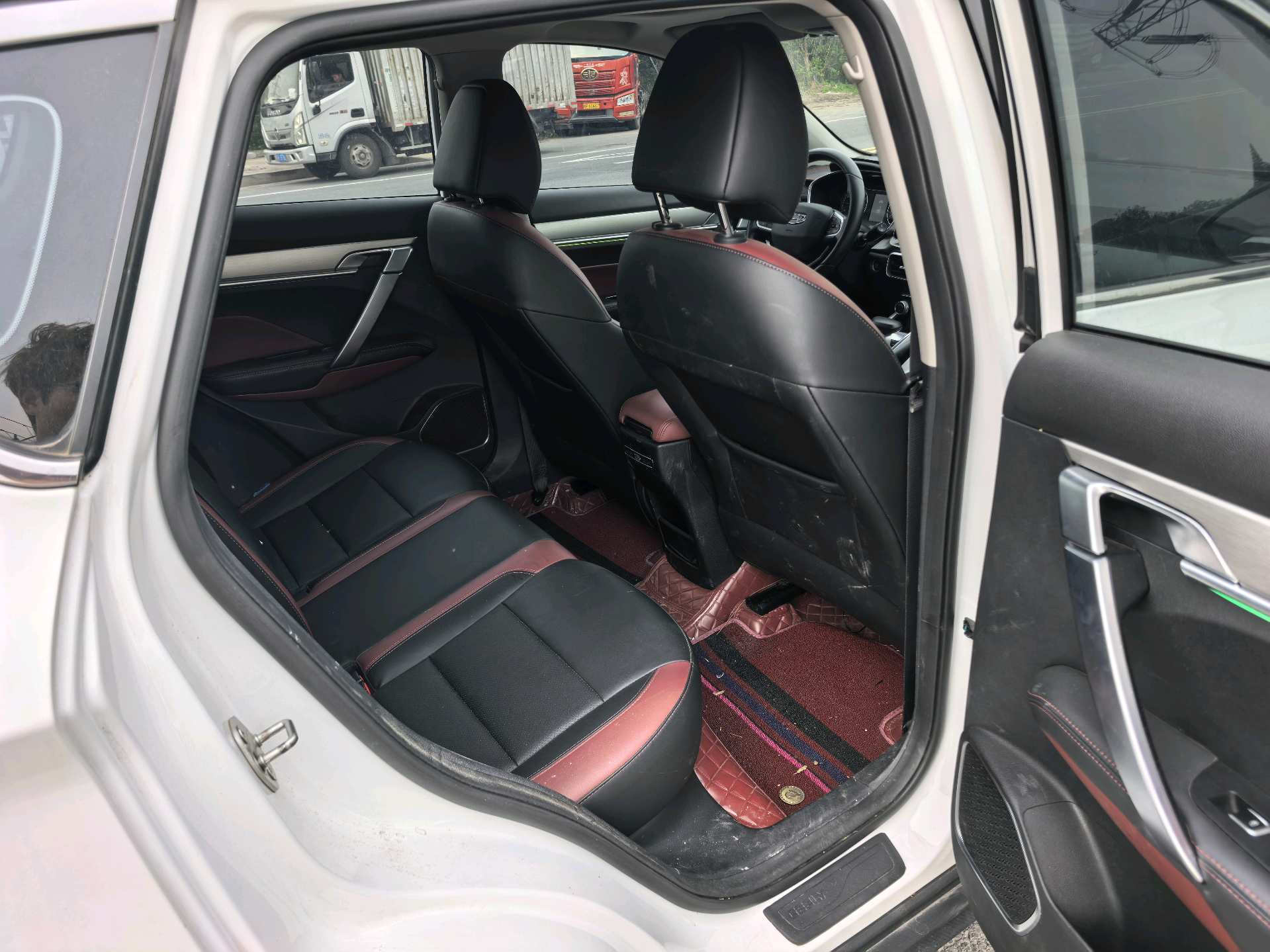 GEELY Coolray 2021 car image #8