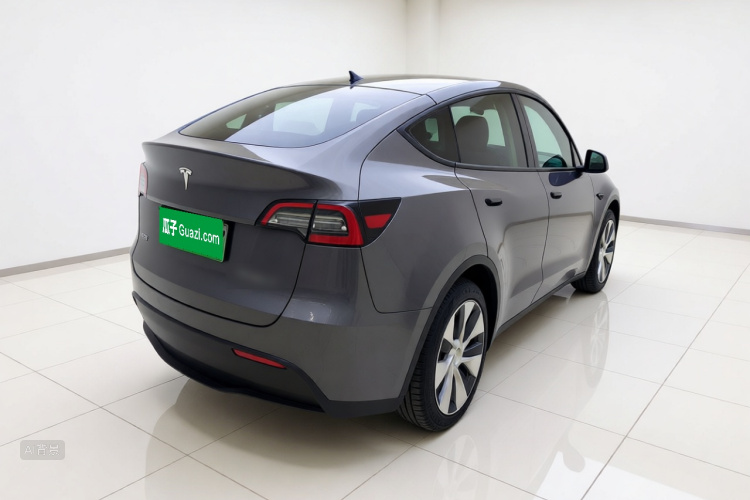 Tesla Model Y 2021 #7 Tesla Model Y 2021 car image #7