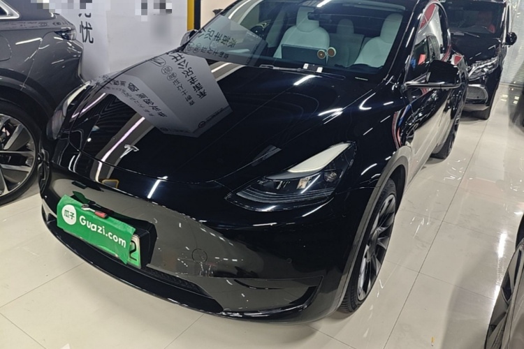 Tesla Model Y 2022 #2 Tesla Model Y 2022 car image #2