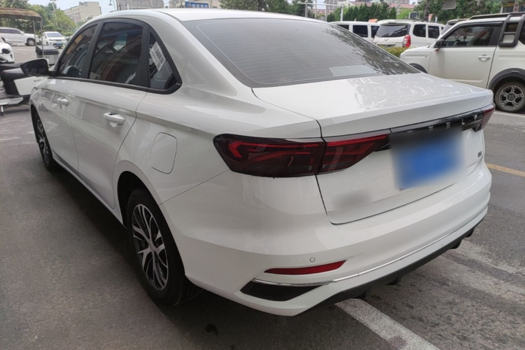 GEELY Emgrand 2025 #5 GEELY Emgrand 2025 car image #5