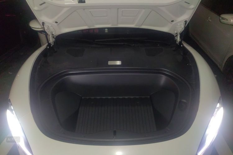 MI SU7 2025 immagine di auto #22