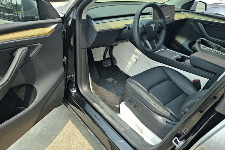 Tesla Model Y 2023 #16 Tesla Model Y 2023 immagine di auto #16