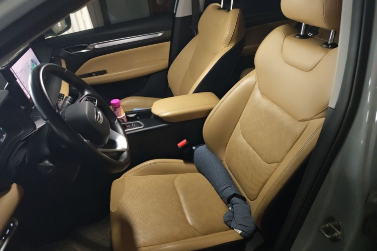 GEELY Emgrand L HiP 2023 car image #15
