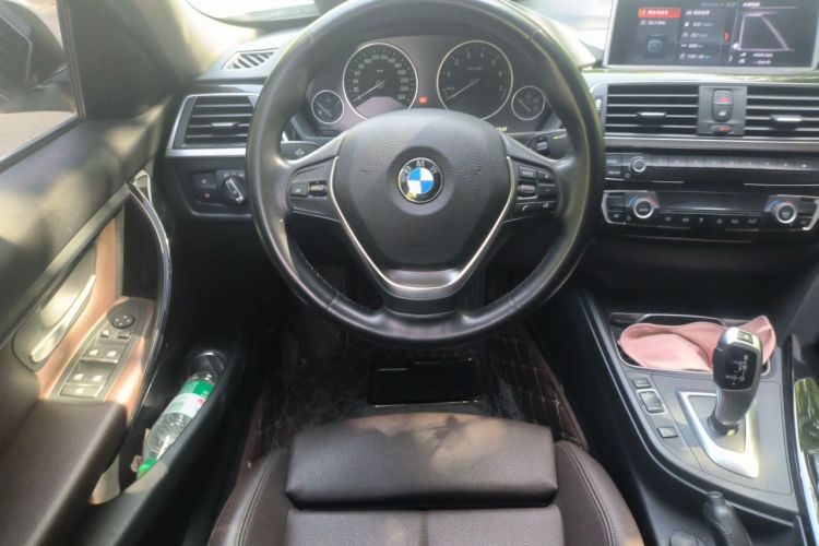 BMW 3 Series 2017 car image #15
