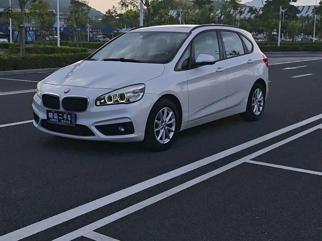 BMW 2 Series Tourer 2018 car image 