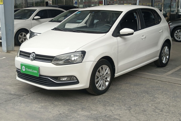 Volkswagen Polo 2016 car image #2
