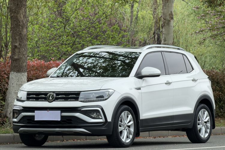 Volkswagen T-Cross 2020 car image #2