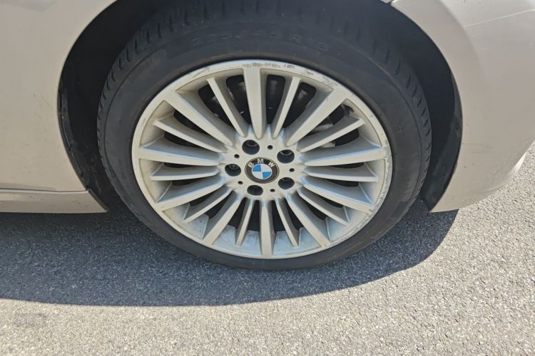 BMW 3 Series 2018 #9 BMW 3 Series 2018 car image #9