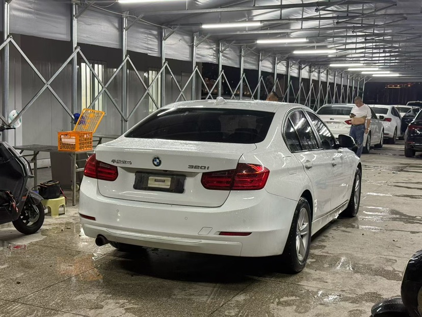 BMW 3 Series 2013 car image #9