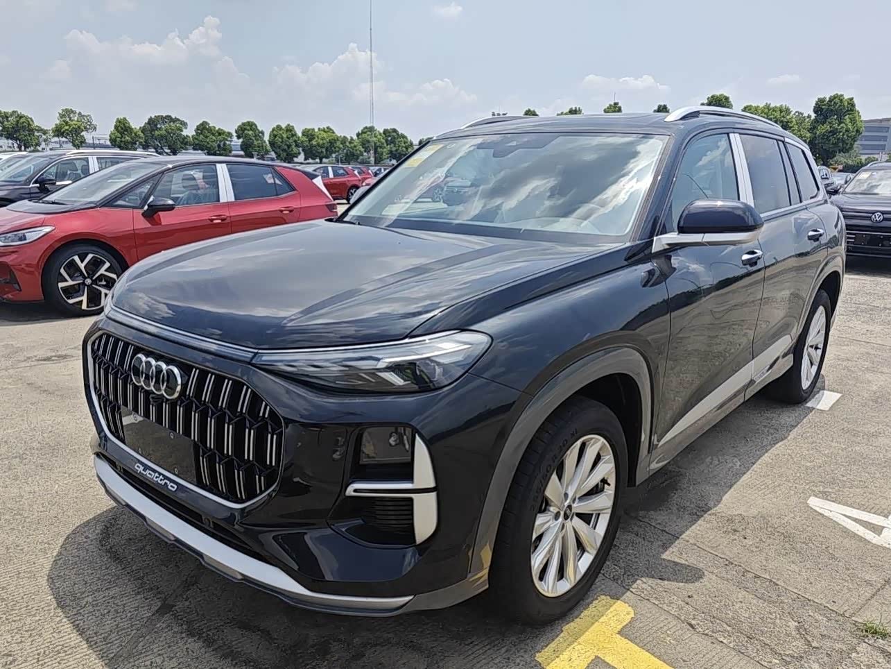 Audi Q6 imagem de carro 