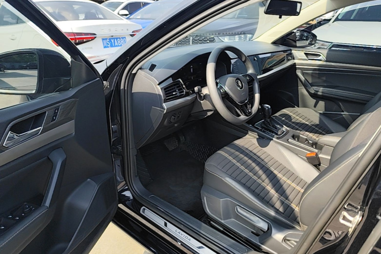 Volkswagen Lavida 2022 изображение автомобиля #16