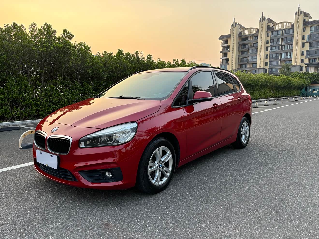 BMW 2 Series Tourer 2018 car image 
