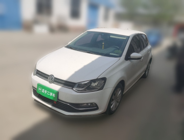 Volkswagen Polo 2015 car image 