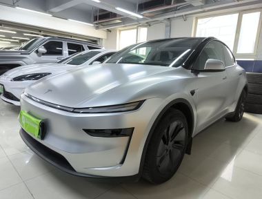 Tesla Model Y 2025 imagen de coche 