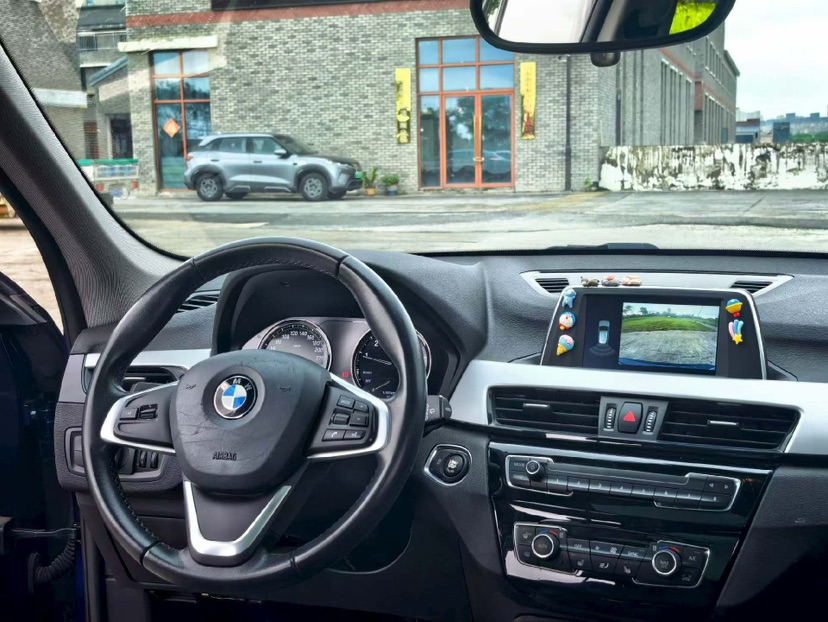 BMW X1 2019 image de voiture #8