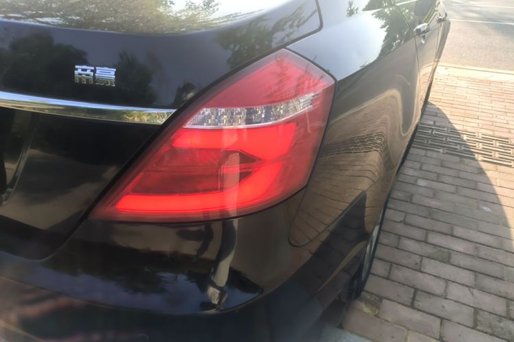 GEELY Emgrand 2017 car image #8