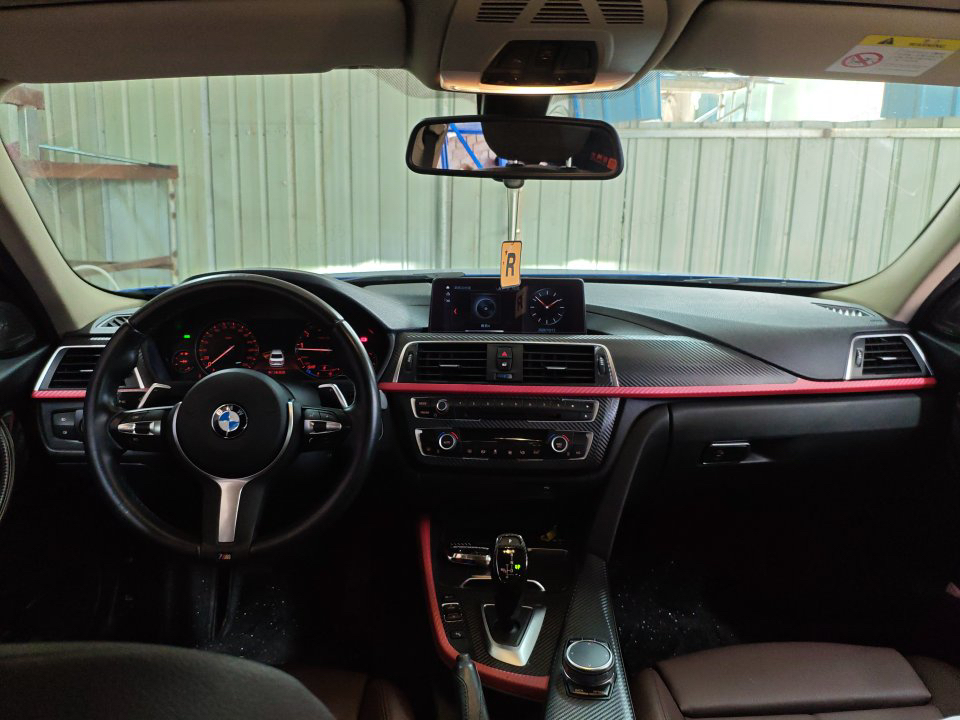 BMW 3 Series 2018 #2 BMW 3 Series 2018 immagine di auto #2