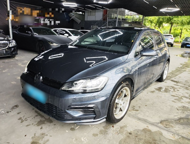 Volkswagen Golf 2020 car image 