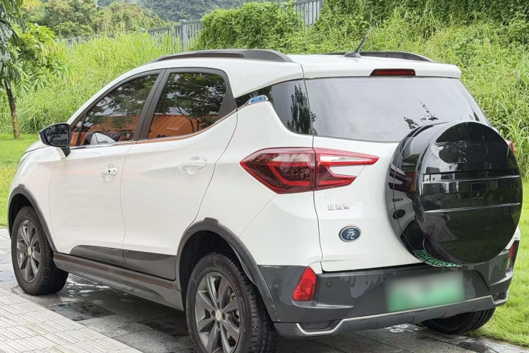 BYD Yuan New Energy 2019 #8 BYD Yuan New Energy 2019 car image #8
