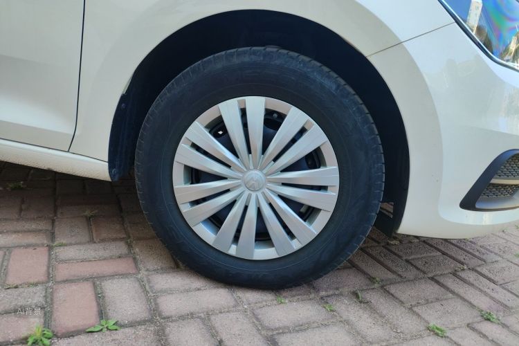 Volkswagen Santana 2021 image de voiture #9
