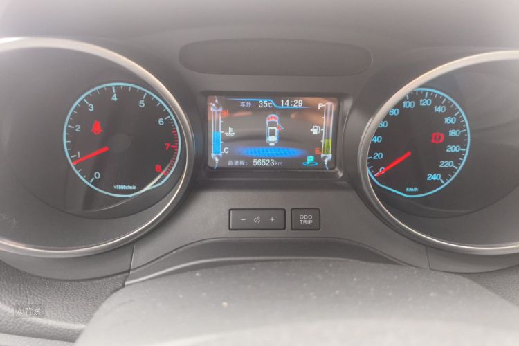 BYD Yuan 2016 #14 BYD Yuan 2016 car image #14