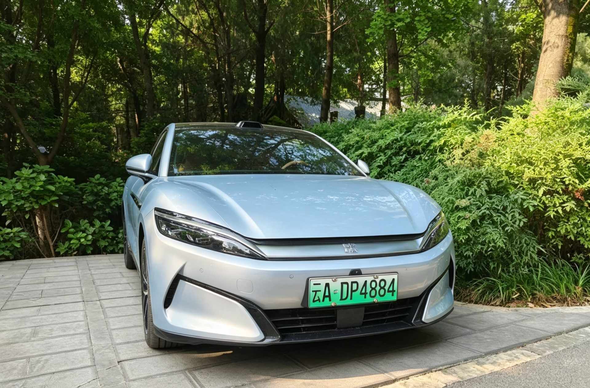 BYD HanL 2025 car image #2