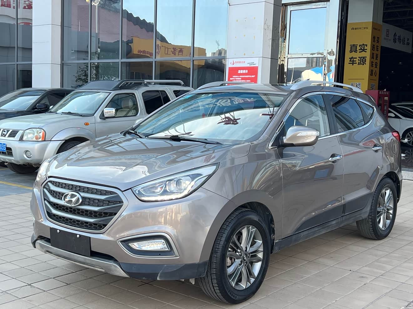 Hyundai ix35 2014 car image 