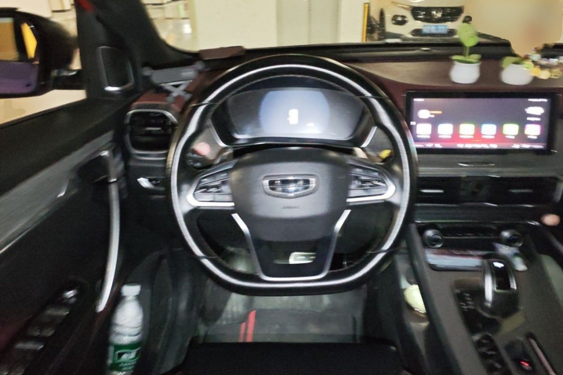 GEELY Coolray 2019 #22 GEELY Coolray 2019 car image #22