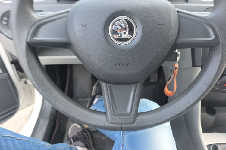 2016 immagine di auto #11