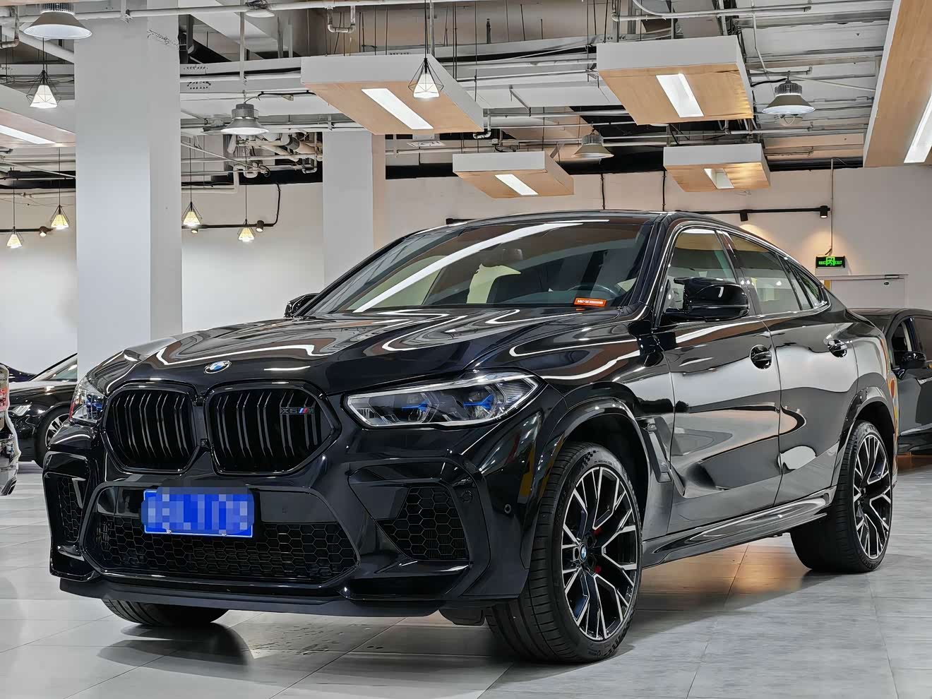 BMW X6 M 2021 car image 