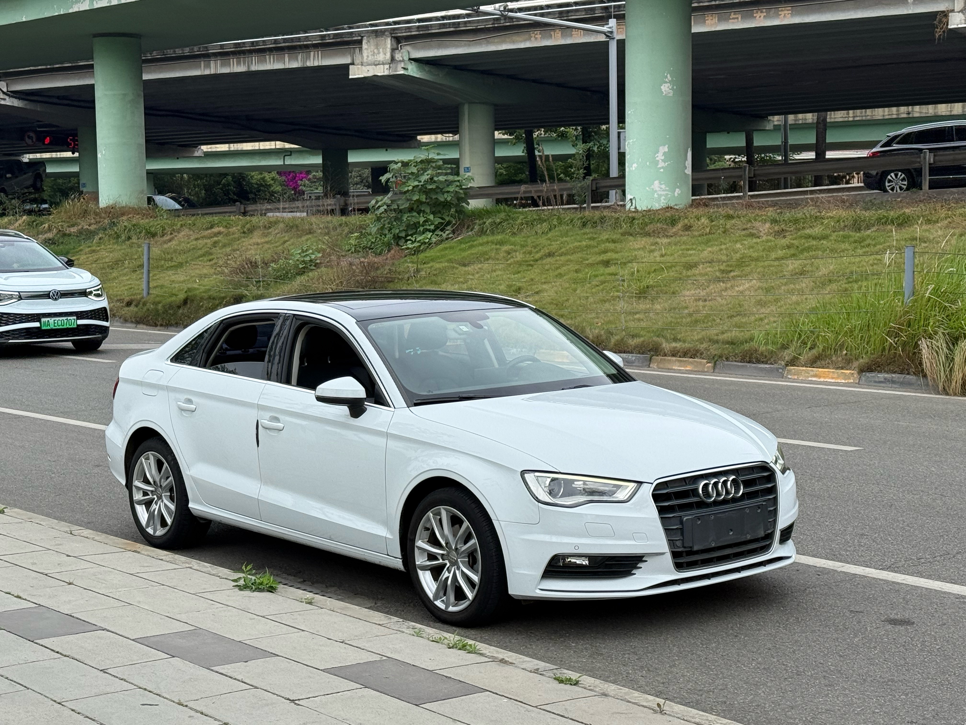 Audi A3 2017 car image #5