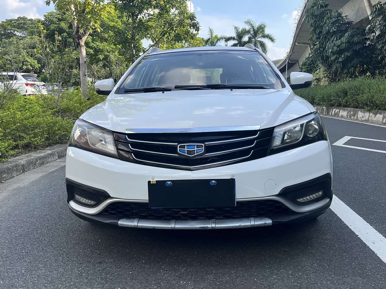 GEELY Emgrand 2015 car image 