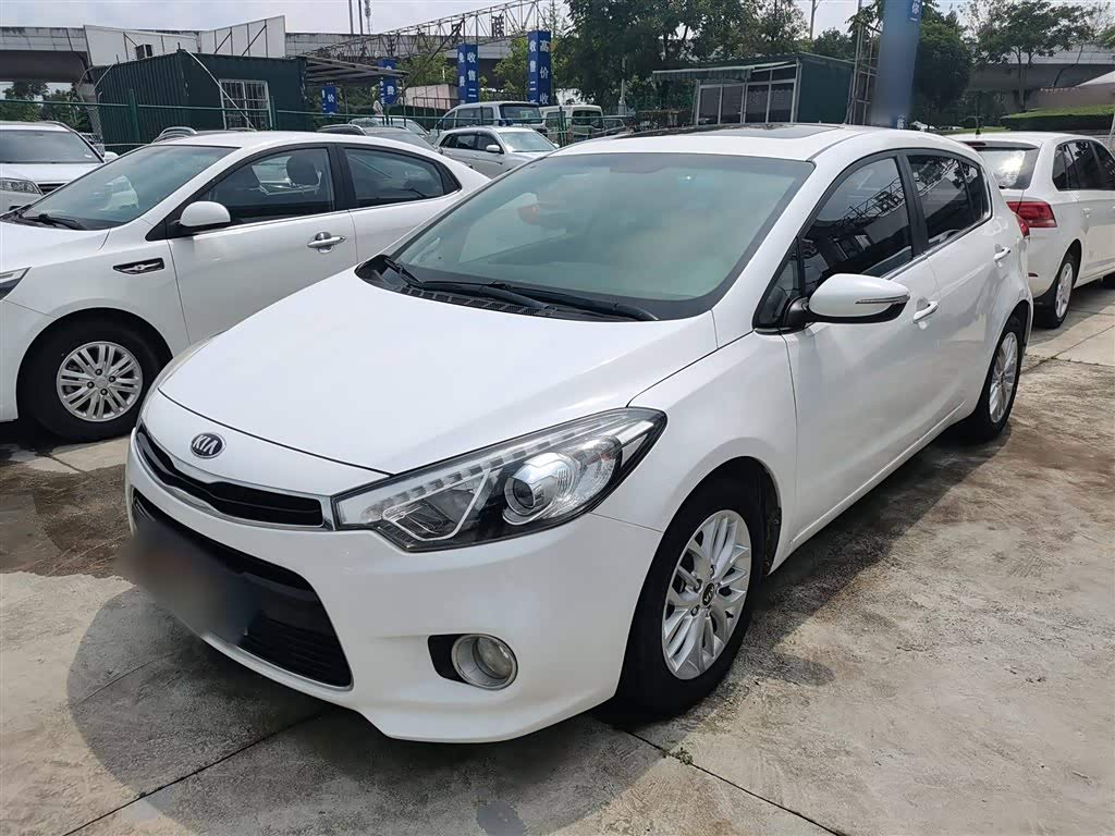 Kia Forte Koup 2015 汽车图片 