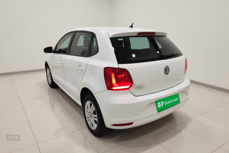 Volkswagen Polo 2019 car image #5