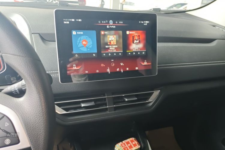 BYD Yuan New Energy 2019 #15 BYD Yuan New Energy 2019 car image #15