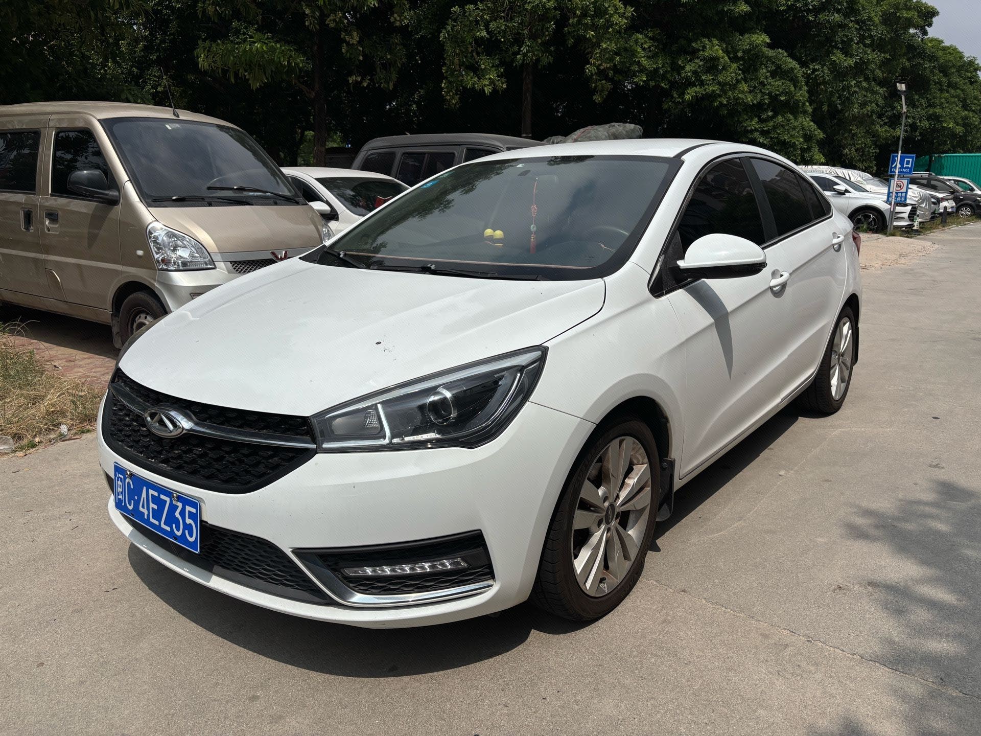Chery Arrizo 5 2016 car image 