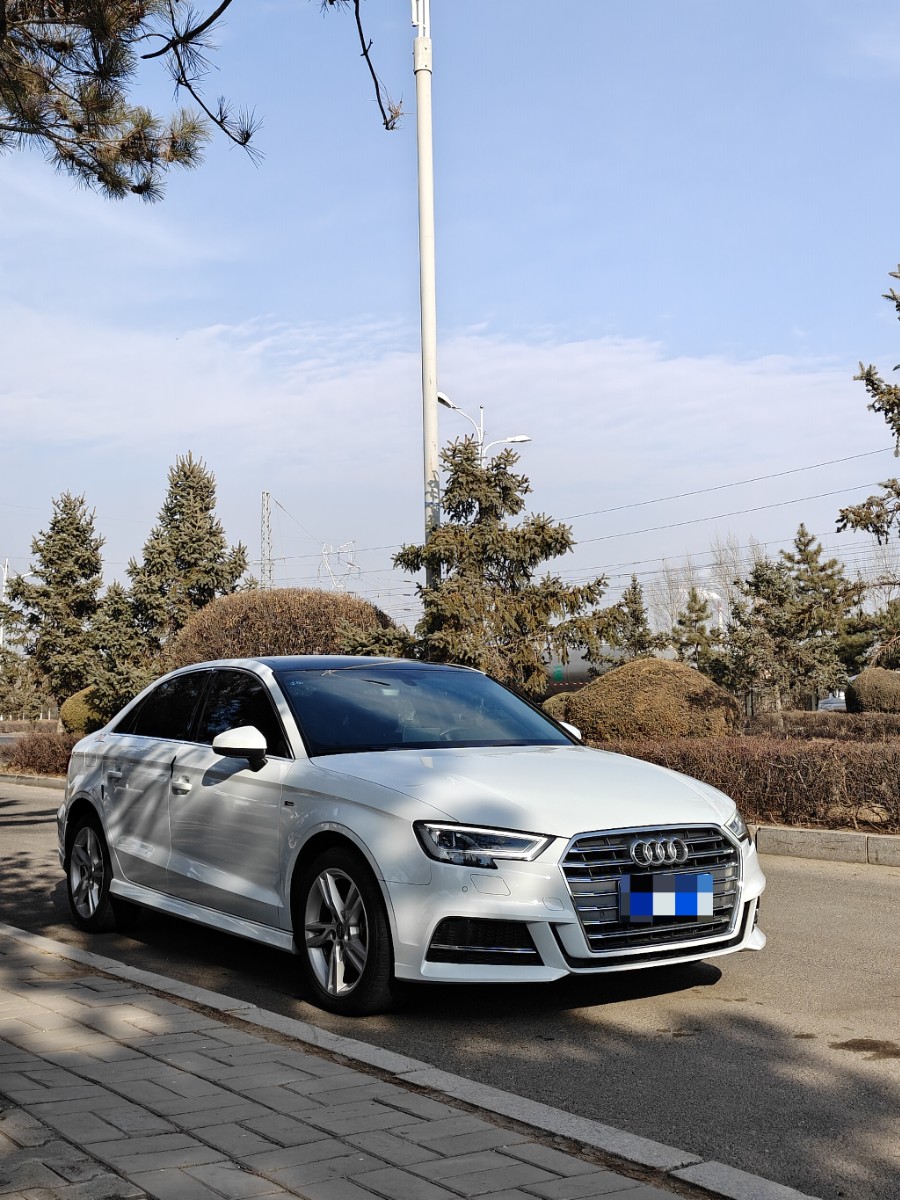 Audi A3 2020 car image #2