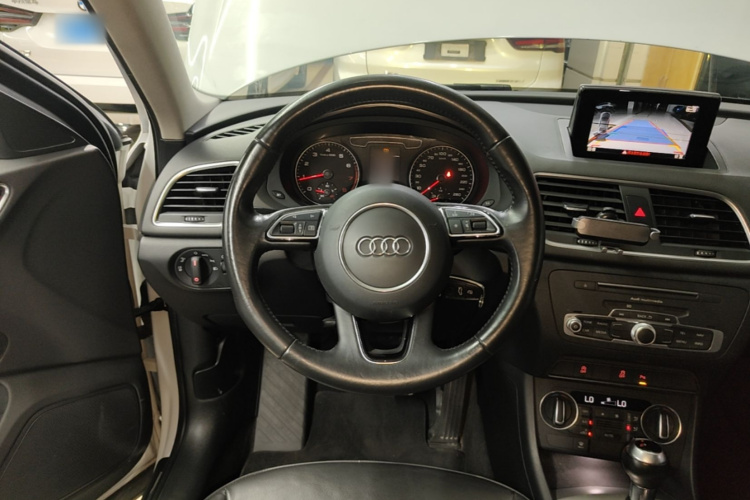 Audi Q3 2016 #15 Audi Q3 2016 car image #15