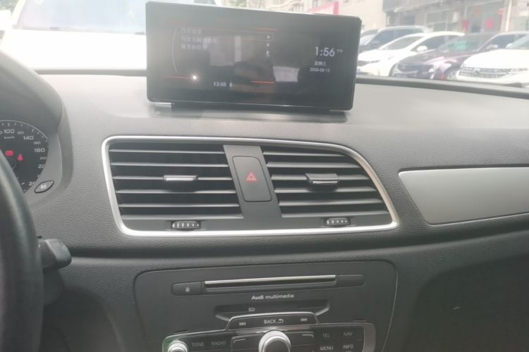 Audi Q3 2019 #13 Audi Q3 2019 car image #13