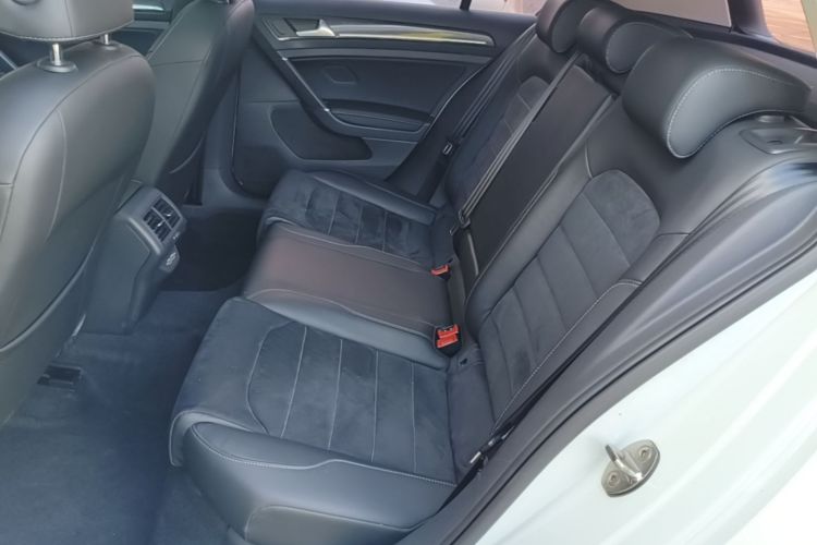 Volkswagen Golf 2019 #13 Volkswagen Golf 2019 car image #13