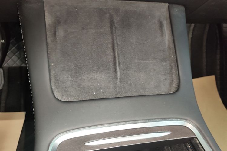 Tesla Model Y 2022 car image #14