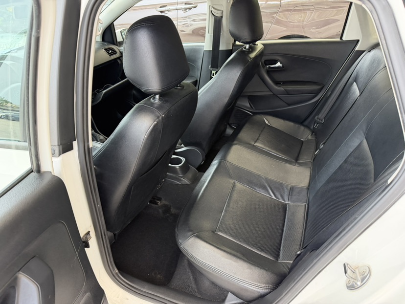 Volkswagen Polo 2018 car image #4