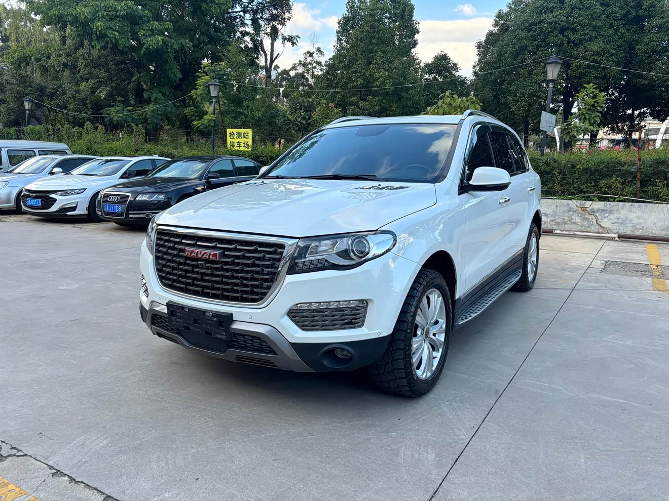 Haval H8 2017 car image 
