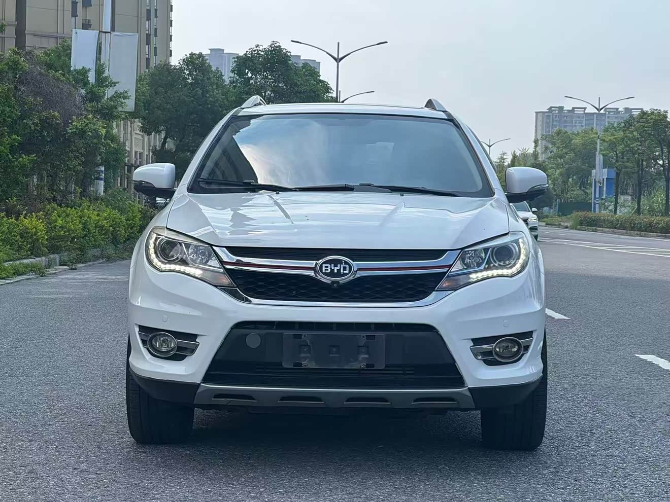 BYD S7 2017 car image 