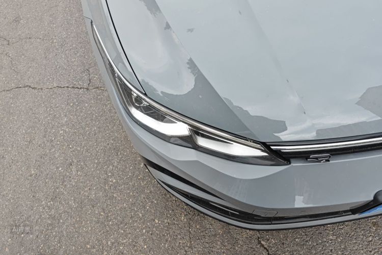 Volkswagen Golf 2022 car image #8