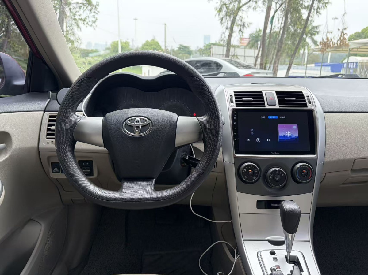 Toyota Corolla 2011 car image #9